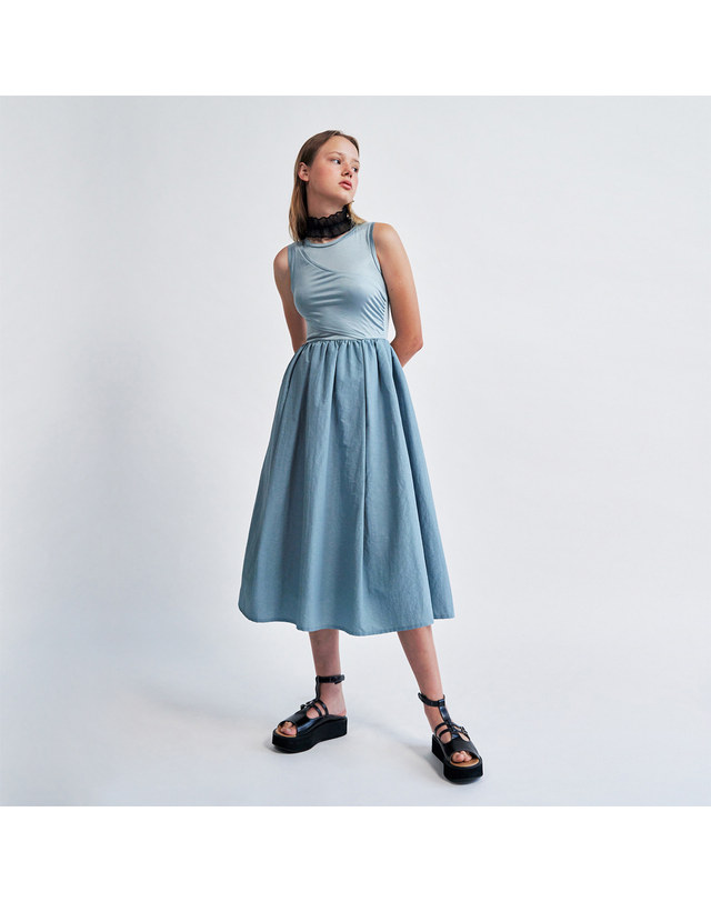 워브먼트 Layered Tulle Sleeveless Dress BLUE WBCSOP001BL 착용컷