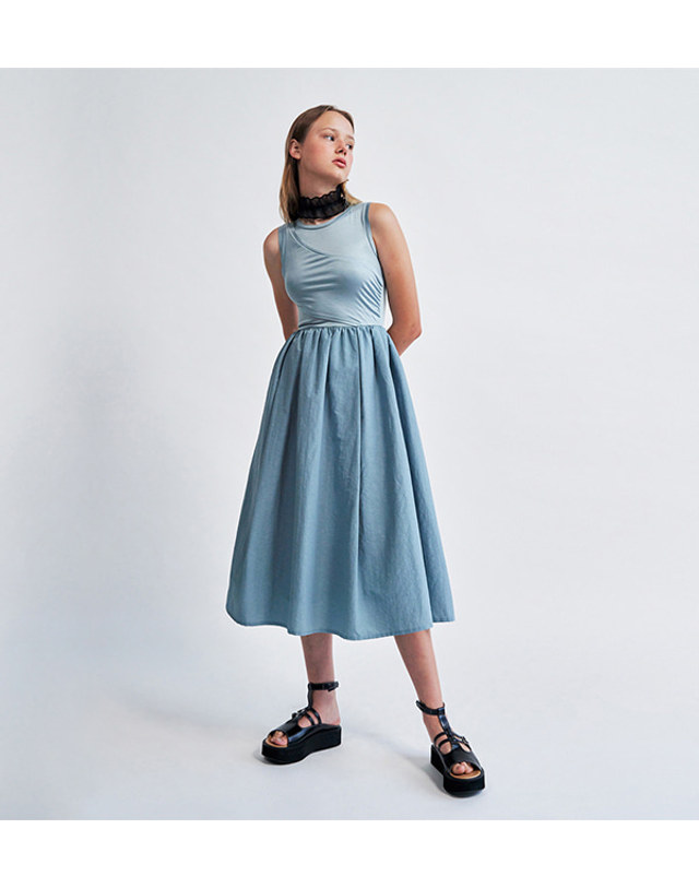 워브먼트 Layered Tulle Sleeveless Dress BLUE WBCSOP001BL 착용컷