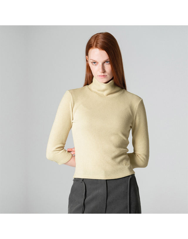워브먼트 Three-quarter sleeve turtle neck top LIGHTYELLOW WBCFTP001LY 착용컷