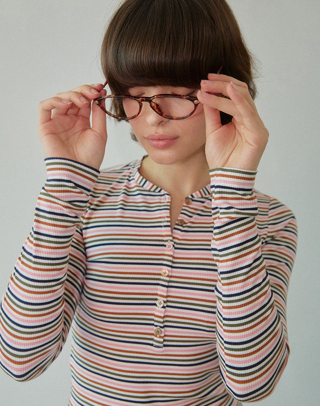 워브먼트 Rainbow Henly Neck Top Mix WBDFTP002MIX 착용컷