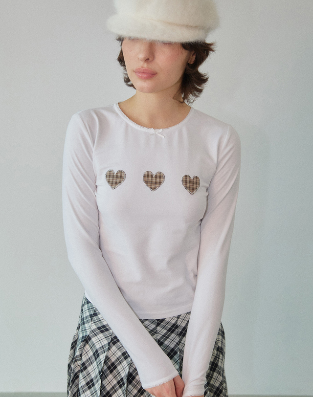워브먼트 Cutie Patchwork Love Top White WBDFTP005WH 착용컷
