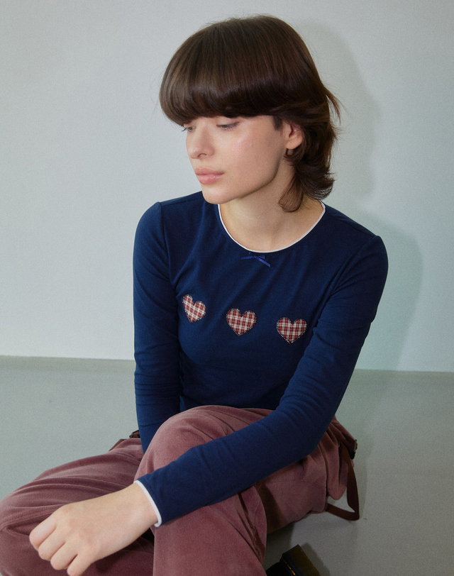 워브먼트 Cutie Patchwork Love Top Navy WBDFTP005NV 착용컷