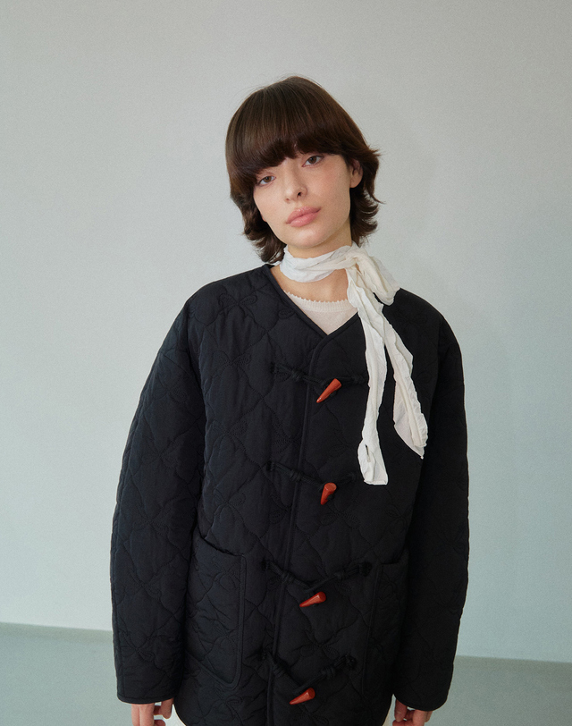 워브먼트 Ribbon Quilting Jumper Black WBDFJP001BK 착용컷