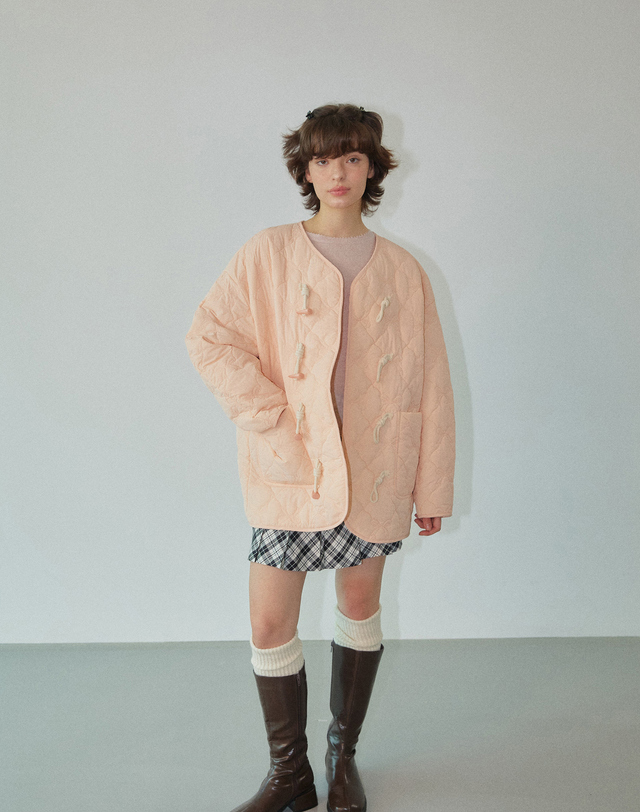 워브먼트 Ribbon Quilting Jumper Apricot WBDFJP001OR 착용컷