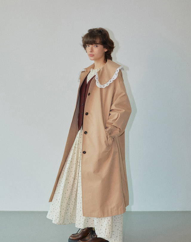 워브먼트 Multi Cookie Trench-coat Beige WBDFCT001BE 착용컷
