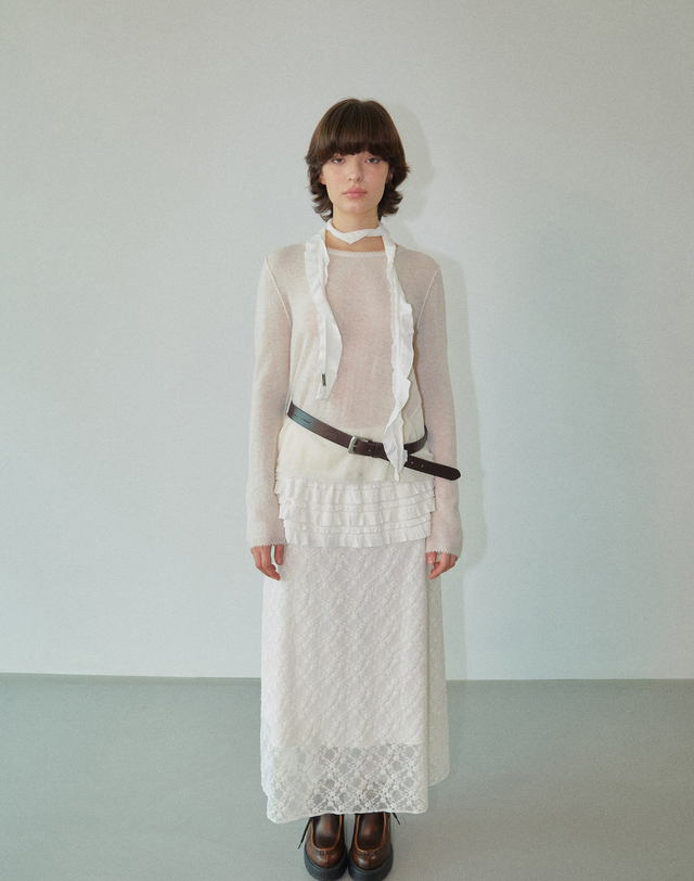 워브먼트 Daisy Layered Maxi Skirt Ivory WBDFSK002IV 착용컷