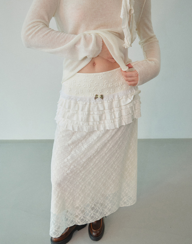 워브먼트 Daisy Layered Maxi Skirt Ivory WBDFSK002IV 착용컷