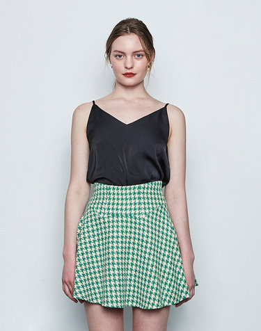 SILK SLEEVELESS BLOUSE - Black