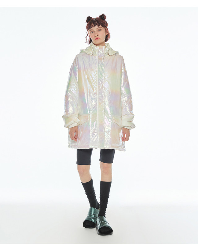 메이크어토스트 BOXY HOODIE QUILTING PADDING - Ivory 착용컷