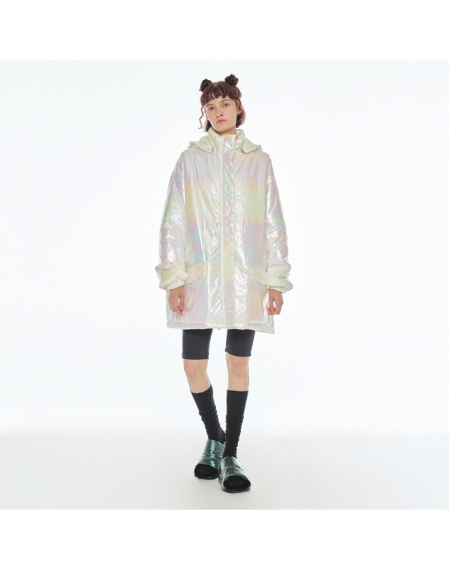 메이크어토스트 BOXY HOODIE QUILTING PADDING - Ivory 착용컷