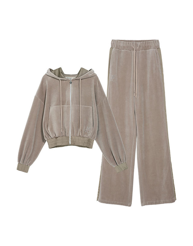 메이크어토스트 Velvet Satin Training Set BEIGE MBCSST005BE 착용컷