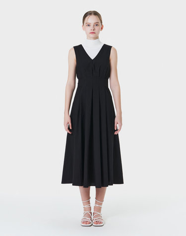 V-neck pin tuck pleated maxi dress BLACK MBCSOP001