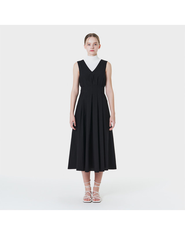 메이크어토스트 V-neck pin tuck pleated maxi dress BLACK MBCSOP001 착용컷