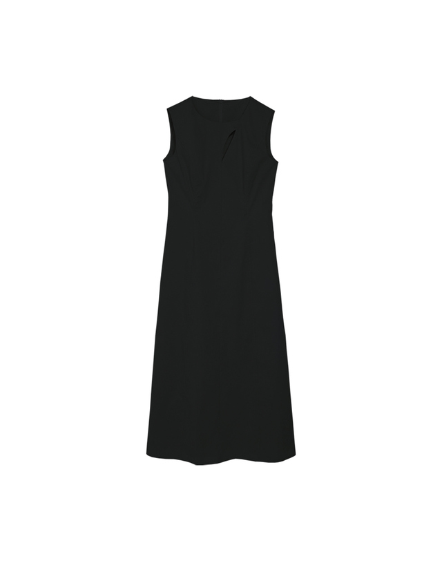 메이크어토스트 CUTOUT MAXI LINE DRESS BLACK MBCSOP003BK 착용컷