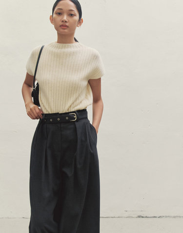 메이크어토스트 MOCK NECK CLASSIC WOOL KNIT IVORY MBDFNT002IV