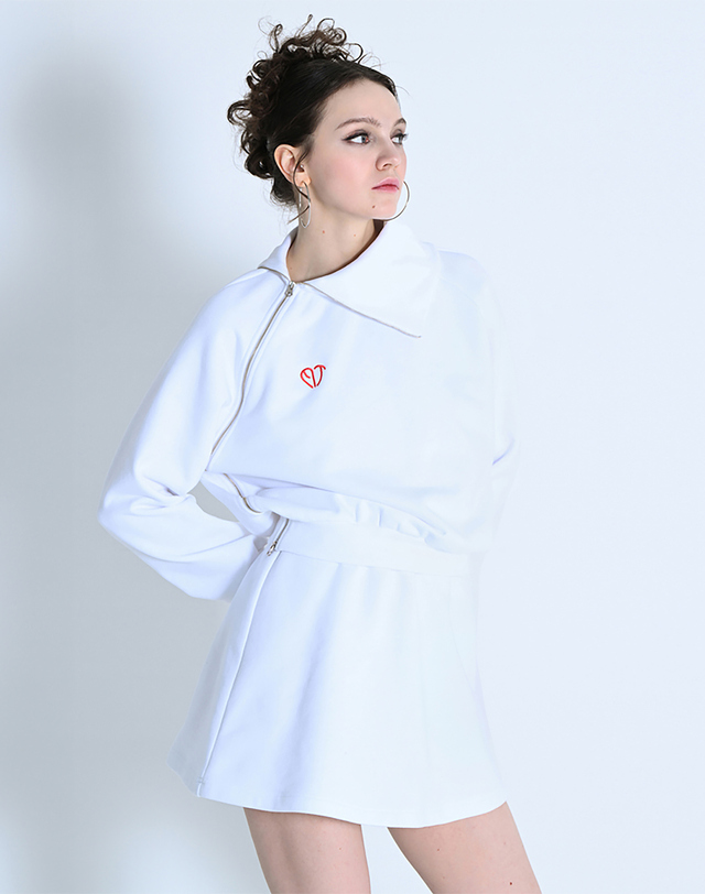 메이크어토스트 TWO-WAY OPEN SKIRT SET-UP WHITE MBDSST001WH 착용컷
