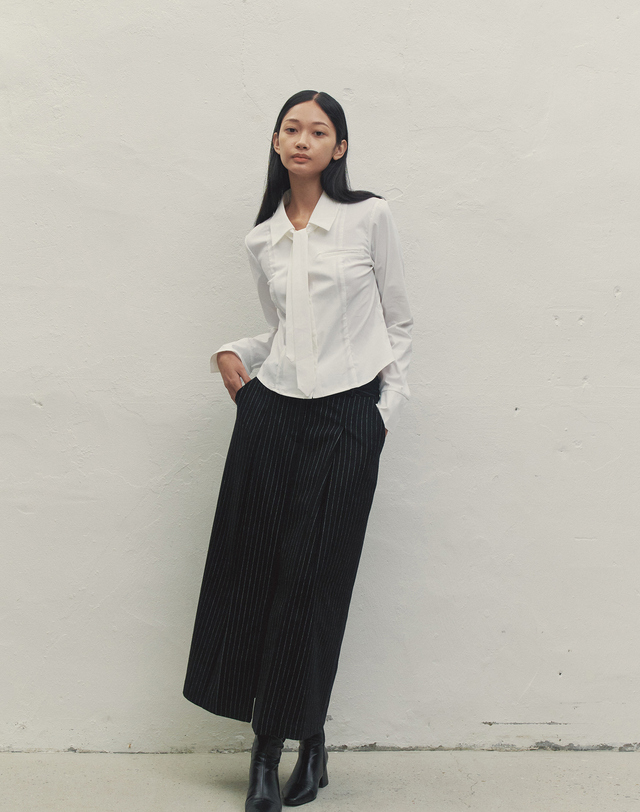 메이크어토스트 SLIM FIT TIE SHIRT IVORY MBDFTO002IV 착용컷