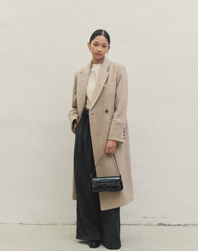 메이크어토스트 CLASSIC WOOL BLEND DOUBLE LONG COAT BEIGE MBDFCT002BE 착용컷