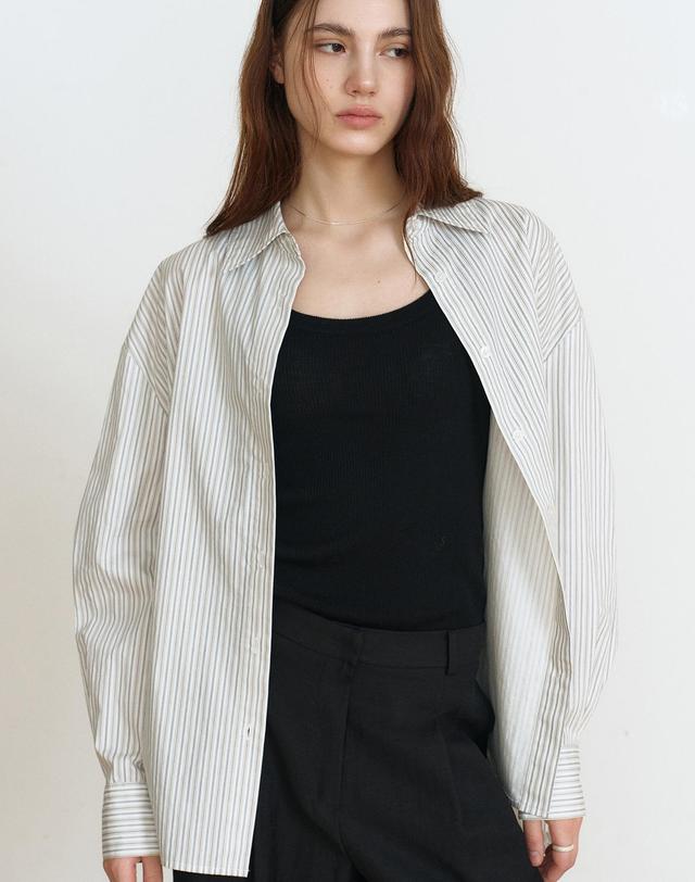 메이크어토스트 SLEEVELESS WOOL KNIT TOP (BLACK) MBFSNT005BK 착용컷