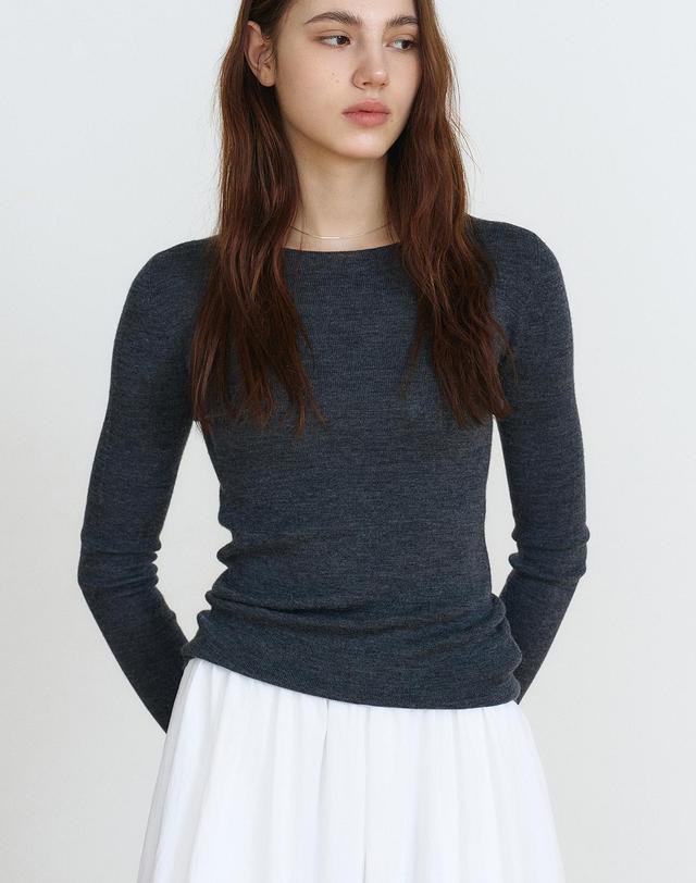 메이크어토스트 THIN BOAT-NECK WOOL KNIT TOP (DARK GRAY) MBFSNT003DG 착용컷