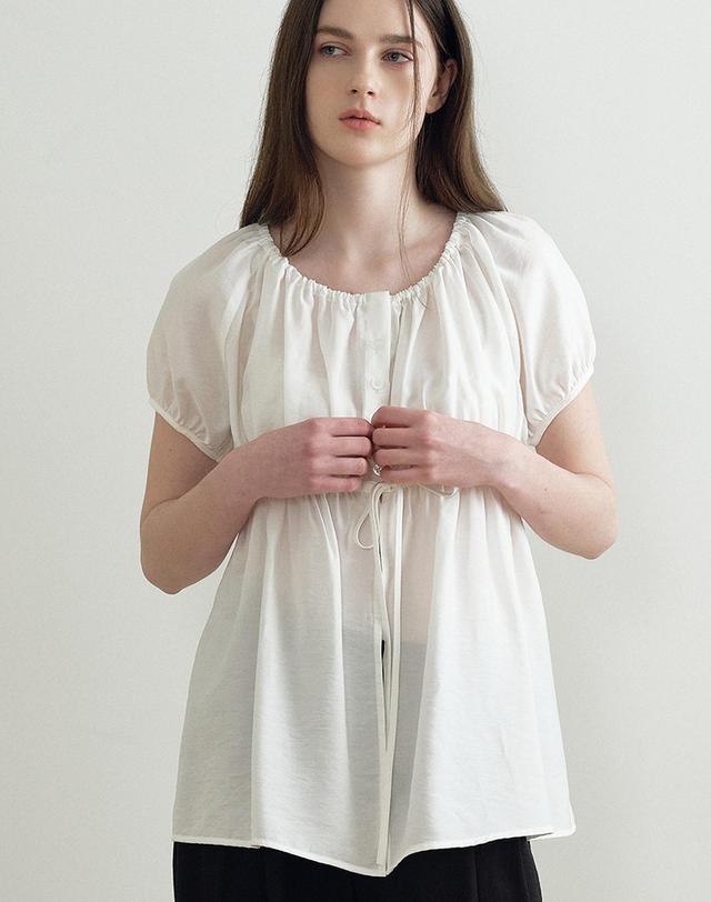 메이크어토스트 STRIPE COZY BLOUSE (WHITE) MBFSTO021WH 착용컷