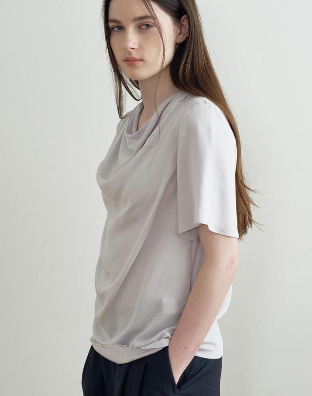 메이크어토스트 DRAPED COWL NECK BLOUSE (LILAC) MBFSTO007LC 착용컷