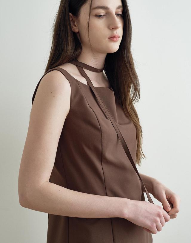 메이크어토스트 BOAT NECK HEARTLINE TOP (BROWN) MBFSTO013BR 착용컷