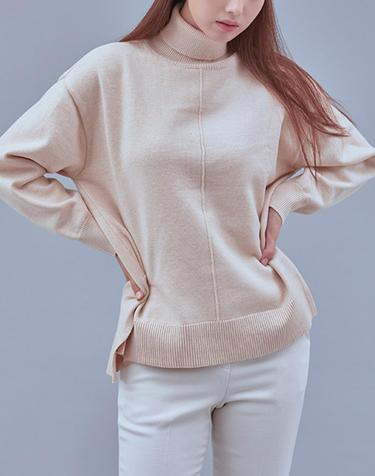 [미쏘] 루즈핏 하이넥 스웨터 (MIWKAB121T-T)