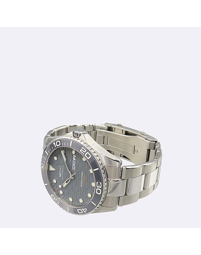 미도 [중고명품] [중고]고이비토 미도 M042.430.11.081.00 오션스타 200C 42MM 오토매틱 남성용 시계 K0077MID 착용컷