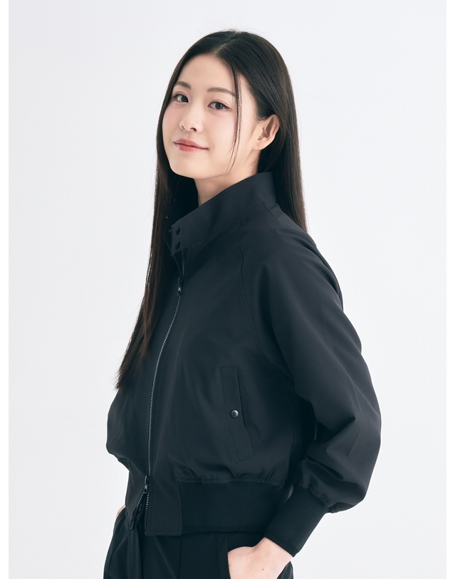 에이틴에이치 우먼 메시안감 봄버 자켓 | 허석프로의 EIGHTEEN H 에이틴에이치 골프캐주얼 착용컷