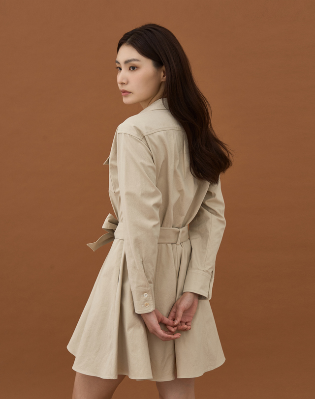 에이틴에이치 라인 셔츠 원피스 착용컷