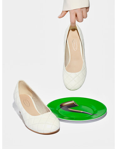에뗄린 Taj Quilted Pumps 타즈 퀼팅 펌프스 - Creme White