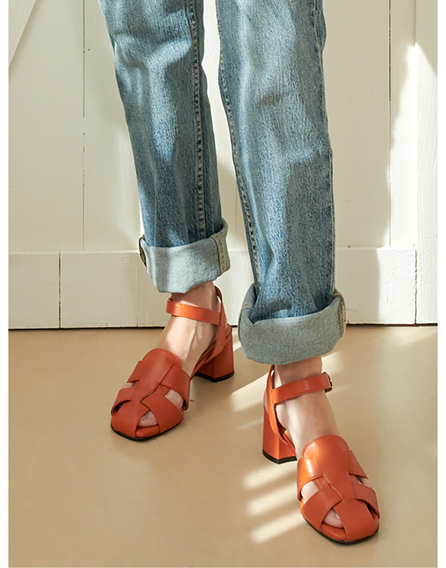 에뗄린 Monaco Fisherman Leather Sandals 모나코 피셔맨 샌들 - Orange Brown 착용컷