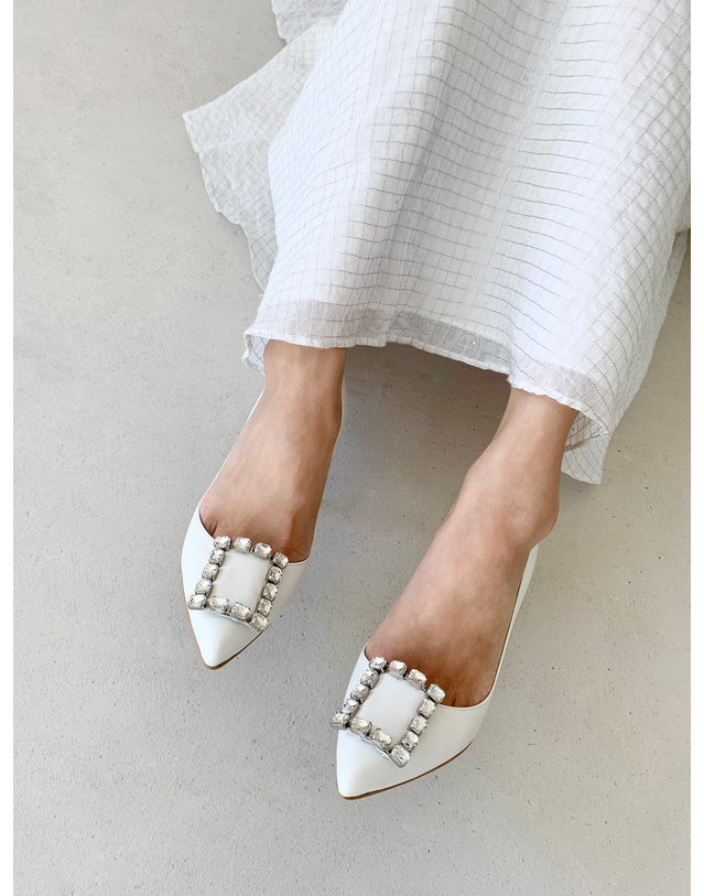에뗄린 Fady Cube Pumps 페이디 큐브 스틸레토 힐 - White 화이트 착용컷