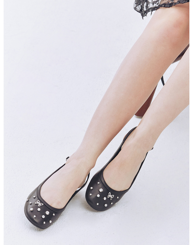 에뗄린 Raindrop Bk Strap Flat Sandal 레인드롭 플랫 샌들 - Noir Black 착용컷
