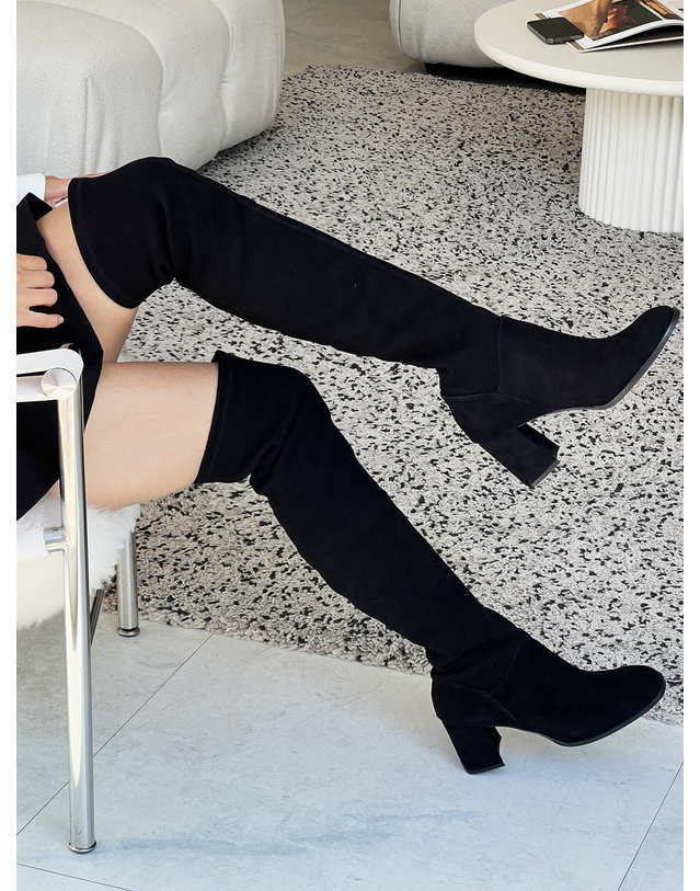 에뗄린 Lean & Long Thigh High Boots 린 & 롱 싸이하이 부츠 - Black 착용컷