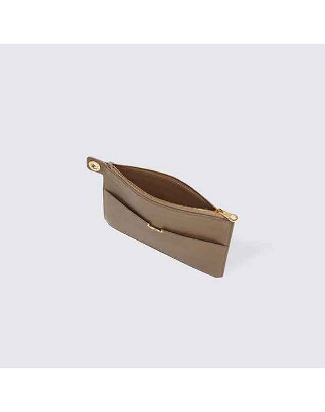 콜롬보 [콜롬보] CALF POUCH LARGE BEIGE 착용컷