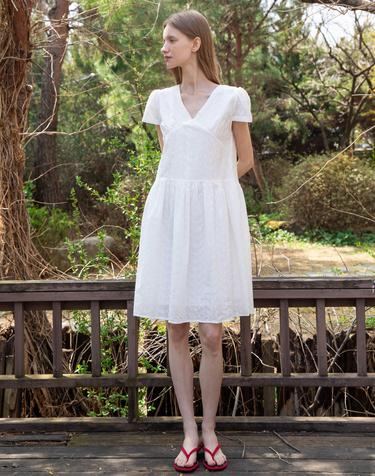 Eyelet lace dress_White