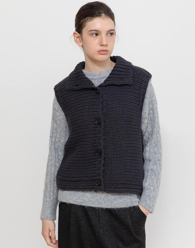 제이마크뉴욕 High-neck knit vest_3color 착용컷