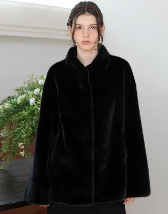 제이마크뉴욕 Faux mink fur half jacket_2color 착용컷