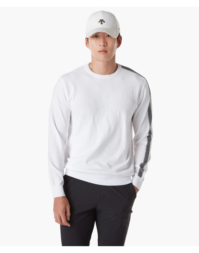 데상트 골프 남성 라운드넥 긴팔 스웨터 (DP32MFKP82) 착용컷