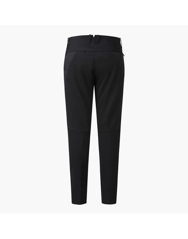 데상트 골프 [G-ARC COLLECTION] Hybrid Down Long Pants (DP41MFPTOA) 착용컷