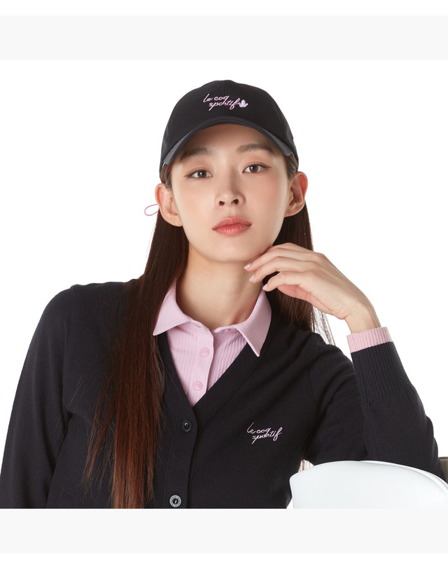 르꼬끄 스포르티브 르꼬끄 골프 여성 플라워 스트링 포인트 캡 (GP322LCP81) 착용컷