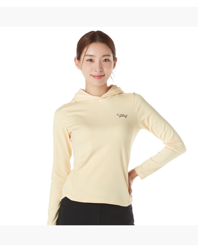 르꼬끄 스포르티브 르꼬끄 골프 여성 솔리드 후드 이너 티셔츠 (GP422LTLO3) 착용컷