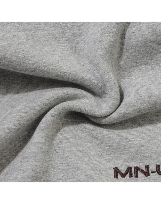 먼싱웨어 남성 변형 모크넥 티셔츠 멜란지그레이 MQ421PTLO2 착용컷