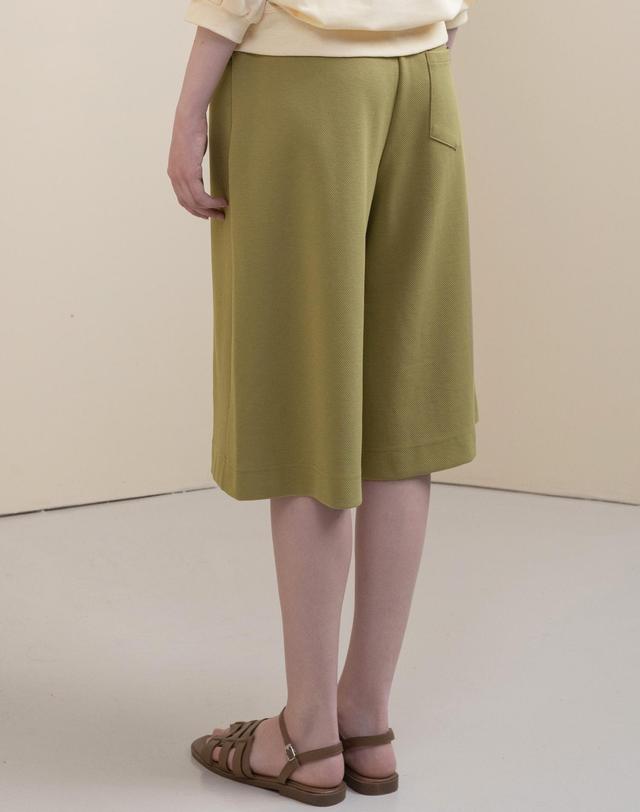 뒤란 뒤란 라인 이펙트 버뮤다 팬츠 DBF5S-9211 2colors 착용컷