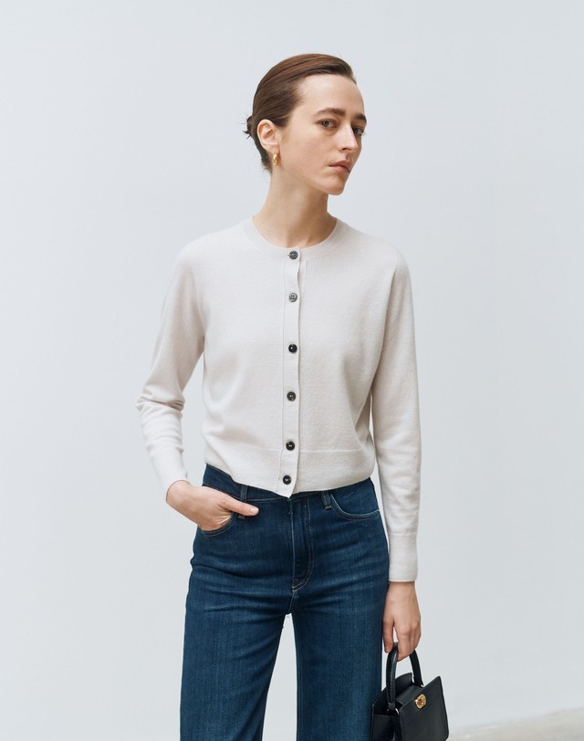 르희 캐시미어 italy cashmere 20% - crew-neck mini cardigan (ivory) 아이보리 착용컷
