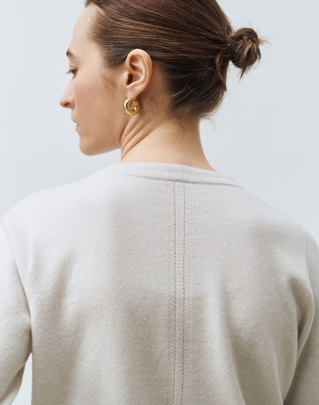 르희 캐시미어 italy cashmere 20% - crew-neck mini cardigan (ivory) 아이보리 착용컷