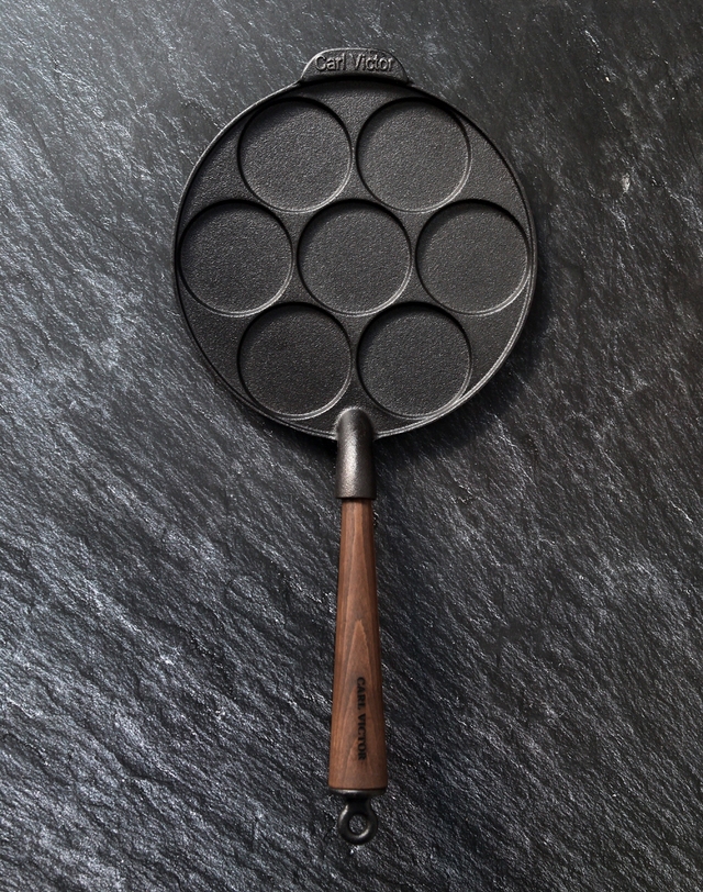 칼빅터 스웨덴 칼빅터 무쇠팬 팬케이크팬 7구 23cm 착용컷