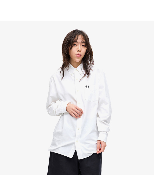 프레드 페리 프레드페리 [공식][Baseline] 롱 슬리브 옥스포드 셔츠 - 화이트 AFPM2435516-100 착용컷